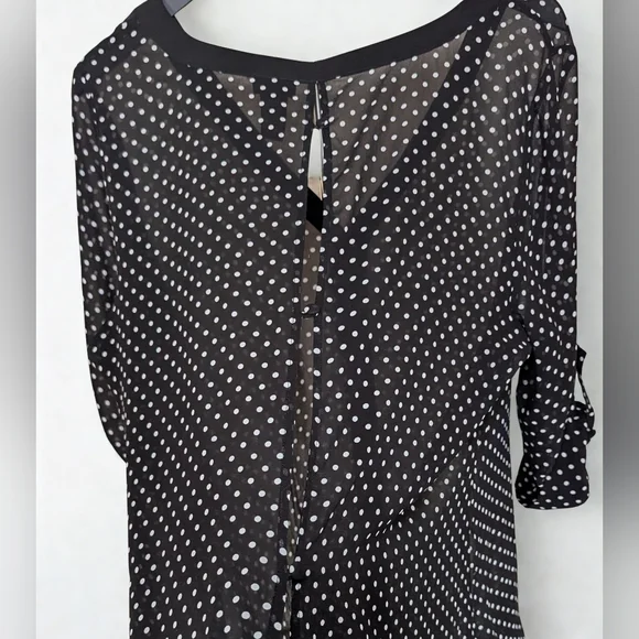 Torrid Black and White Polka Dot V Neck Blouse - Picture 3 of 4
